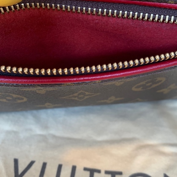 ❤️❤️SOLD❤️❤️Louis Vuitton Edel crossbody bag - Picture 9 of 15